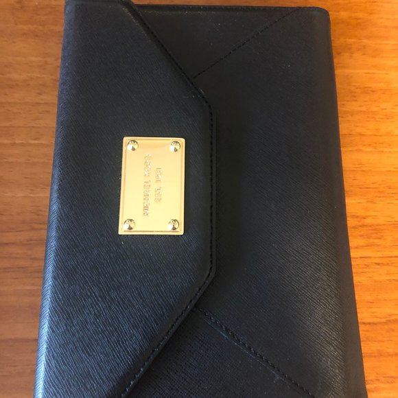 Michael Kors iPad Mini Clutch Case - Picture 2 of 6